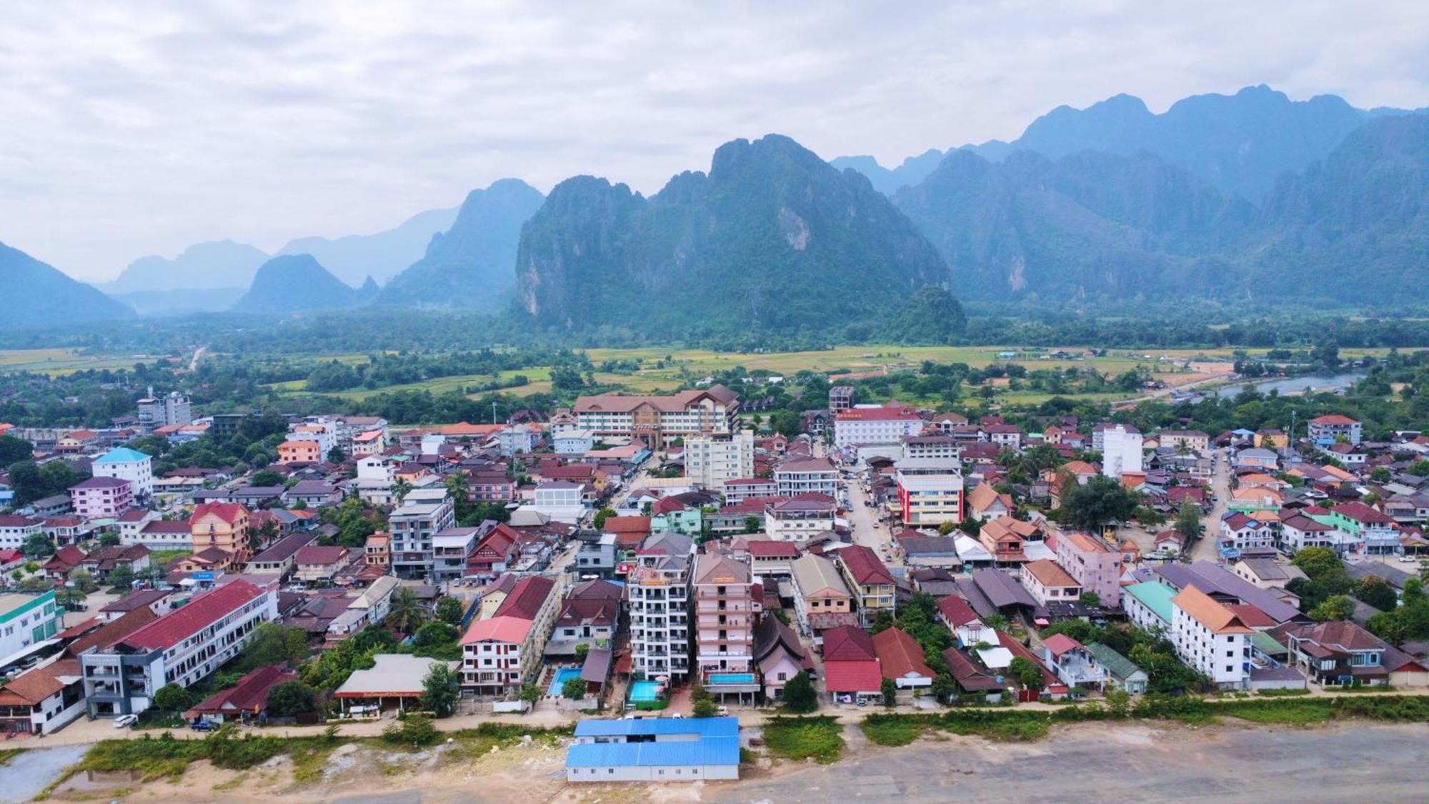 Vangvieng Sisavang Mountain View Hotel Vang Vieng Exteriör bild